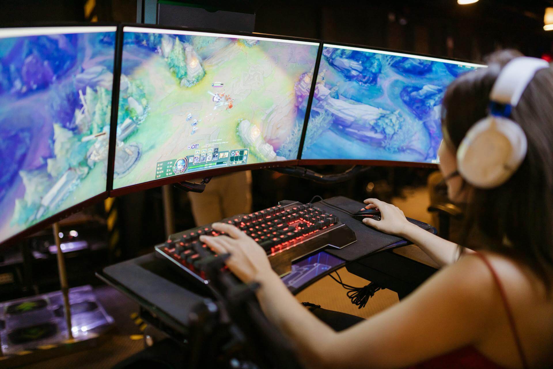 What features should a gaming chair have?